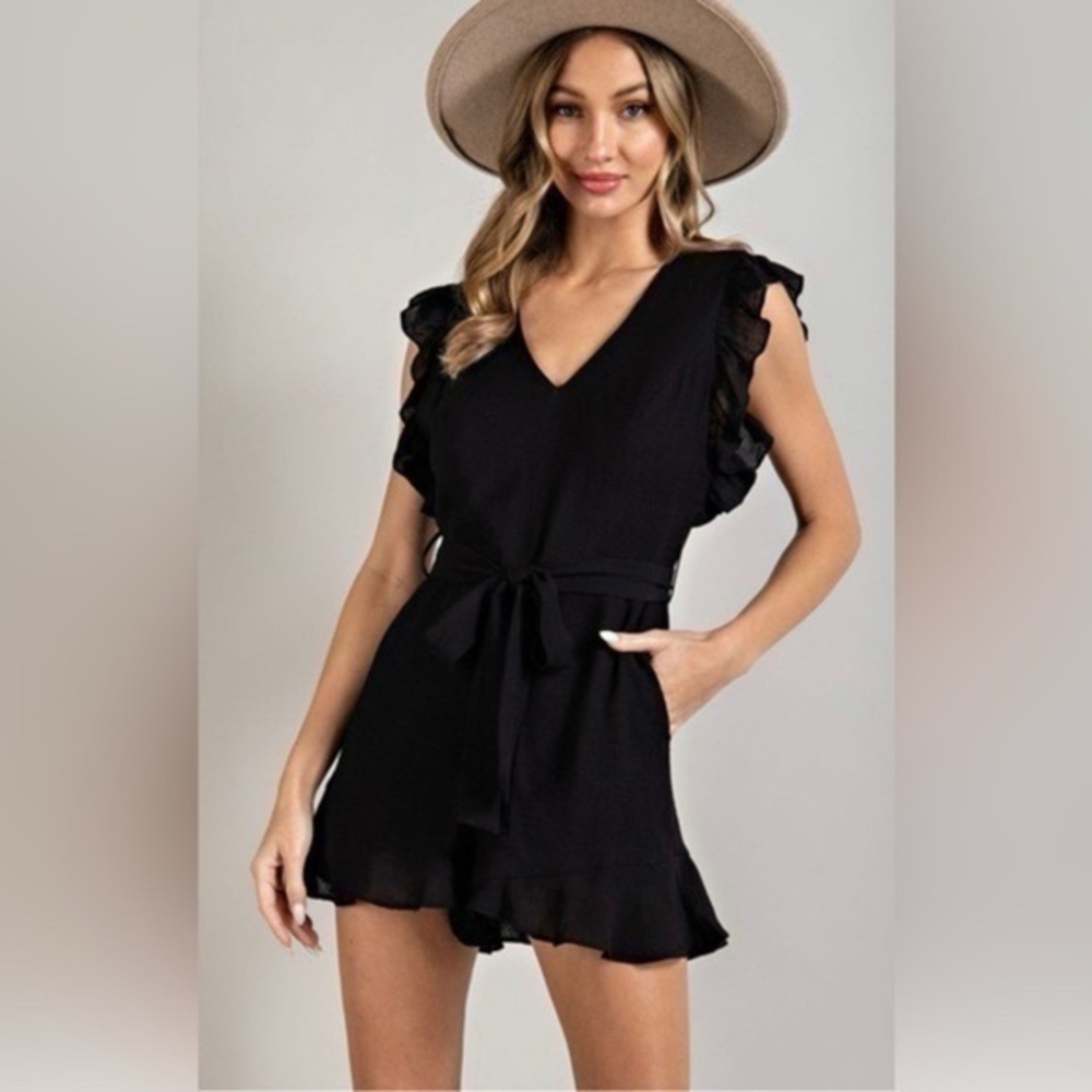 DO+BE Ruffle Romper size small black